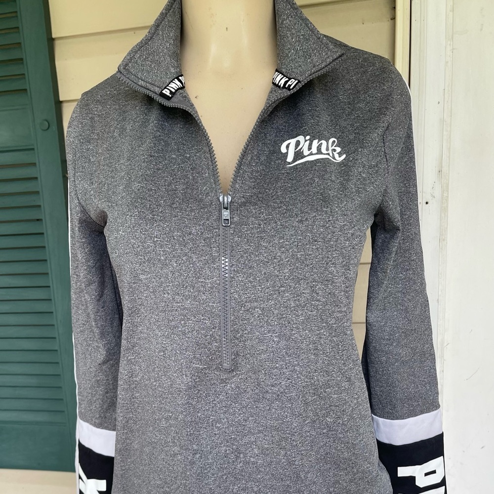 PINK Women’s Small Ultimate Grey Half Zip